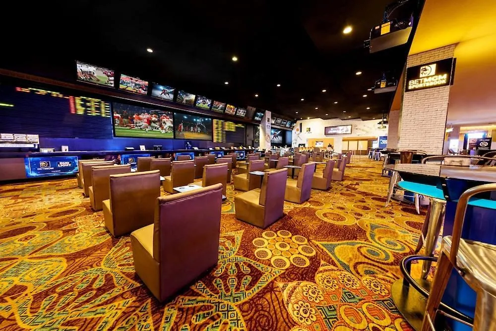 Luxor Hotel&Casino by Suiteness Las Vegas 4*,